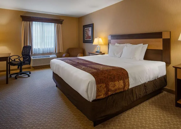 Crandon Inn & Suites